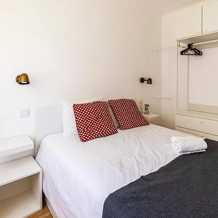 Serene 2-bedroom Flat With Garden View In Benfica Lejlighed Lisboa